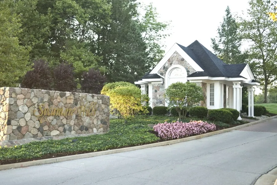 Affordable yard cleanup service experts serving Fort Wayne, IN - Rozelle Lawn and Landscape