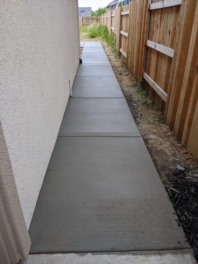 Custom landscape design in Sacramento, CA by RP Concrete