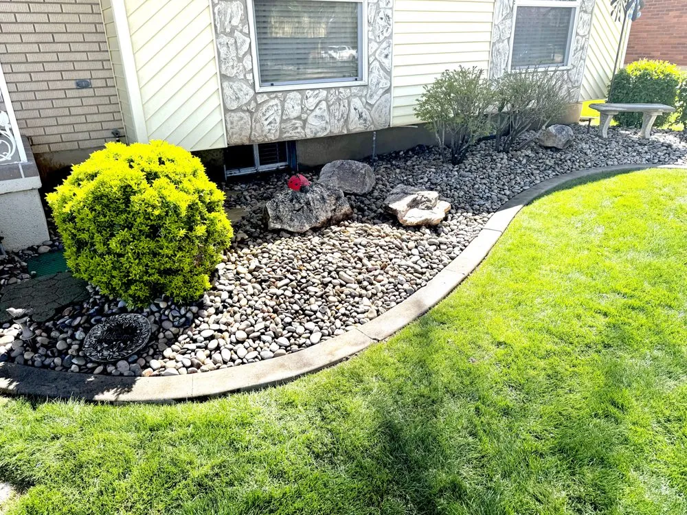 Custom yard cleanup service for beautiful yards across Ogden, UT - R&P Lawn Care