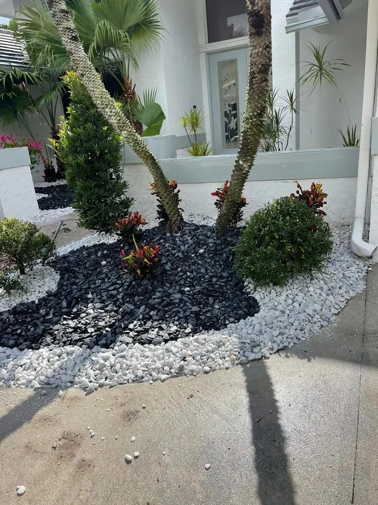 Expert landscape design with custom design across Miami, FL - Rápalo Landscaping