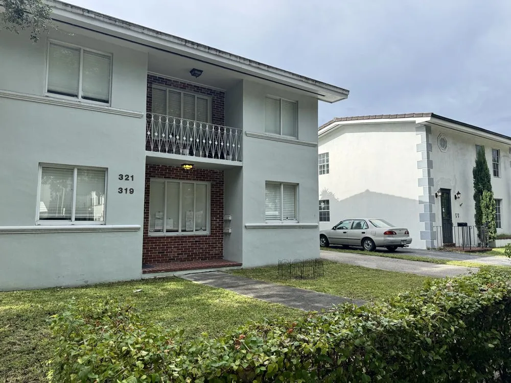 Top-rated yard maintenance in Miami, FL by Rápalo Landscaping