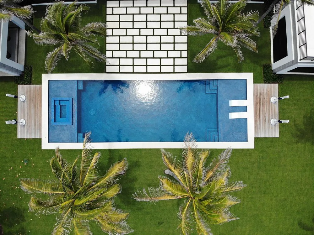 Custom lawn care service in West Palm Beach, FL - RPD Custom Pools