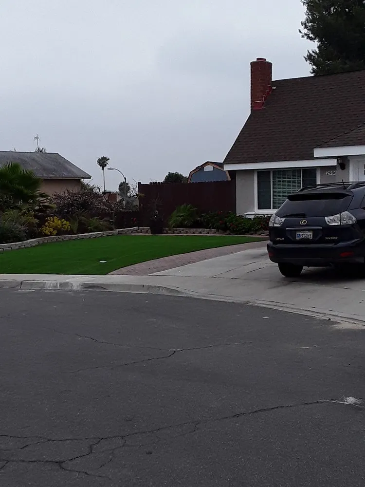 Trusted lawn mowing service experts serving National City, CA - Rpdlandservice