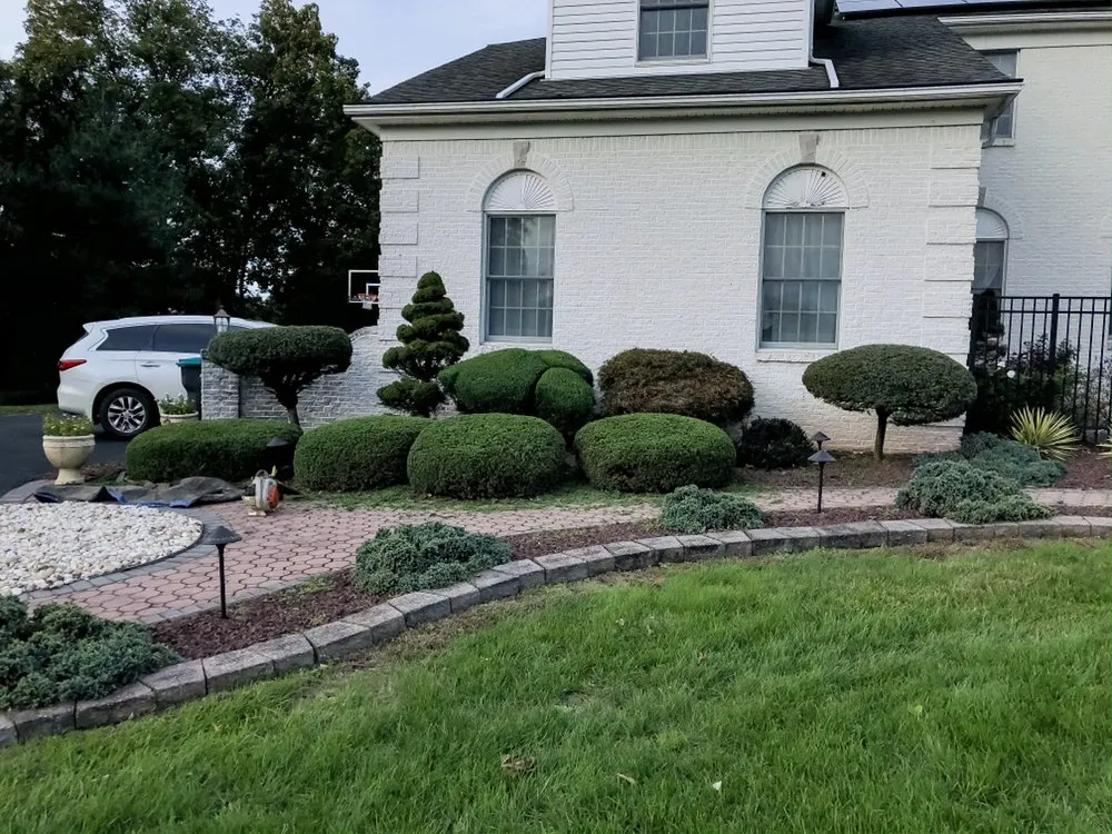 Custom landscape design in Belle Mead, NJ by RPLawns