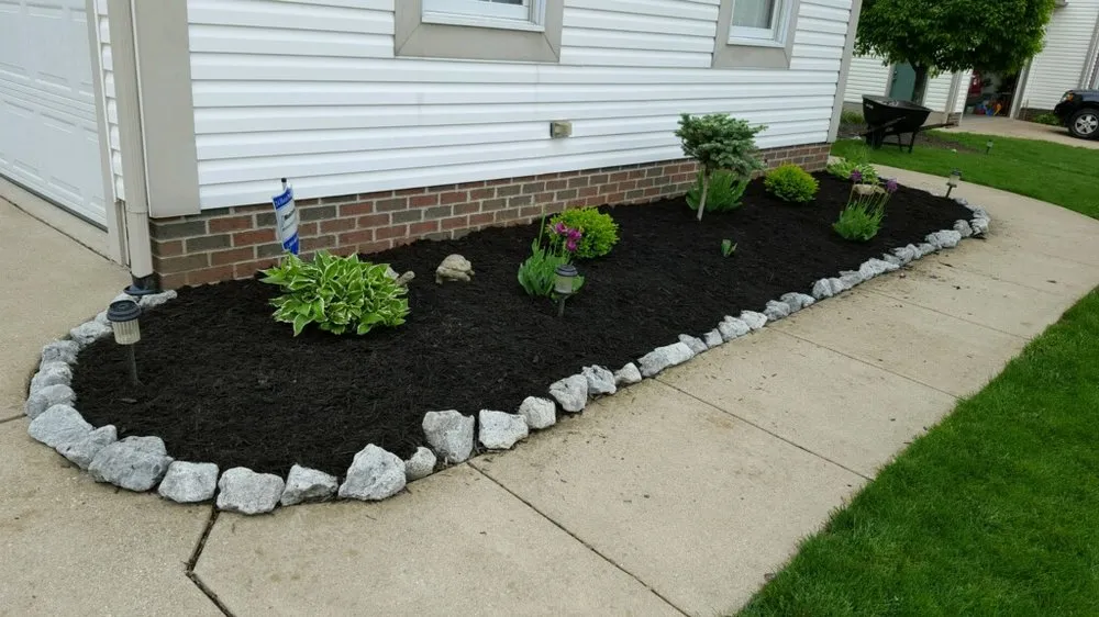 Expert garden landscaping in Louisville, OH - RPM LawnCare