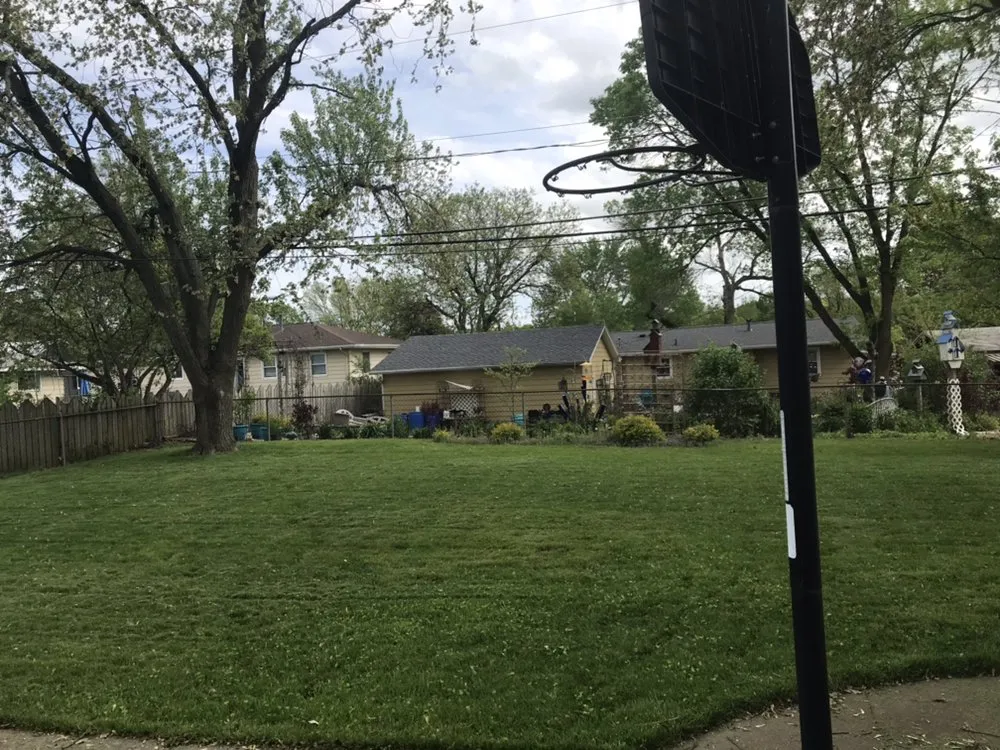 Professional yard cleanup service in Cedar Rapids, IA - RPM Property Management