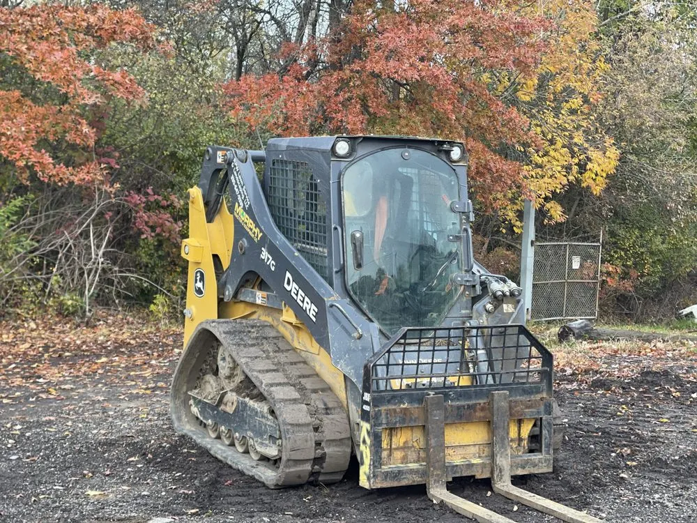 Local yard cleanup service in Ravenna, OH by RPW Lawn Service And Landscaping