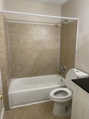 R&R Florida Property Maintenance Logo