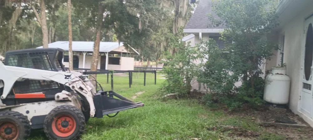 Professional outdoor landscaping experts serving Fort McCoy, FL - R&R Handyman