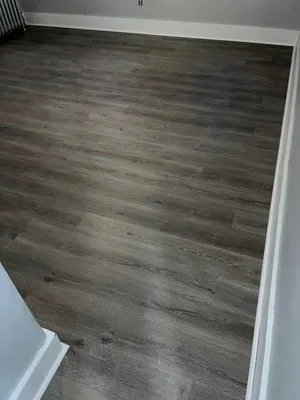 R&R Home Improvement Logo