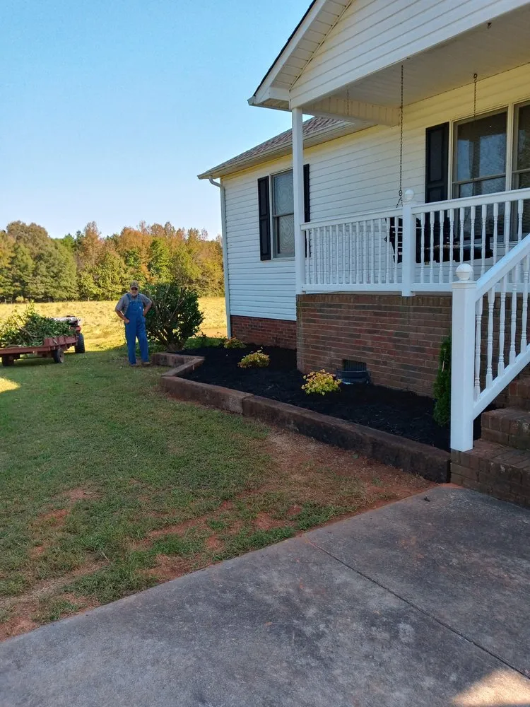 Professional lawn mowing service experts serving Charlotte, NC - R&R Home Improvements and Landscaping