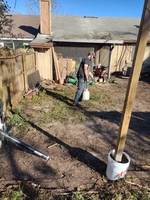 R&R landscaping & lawn maintenance Logo