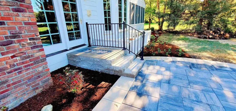 Expert garden landscaping in Indianapolis, IN - R&R Landscaping and Hardscaping