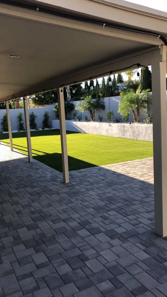 Professional outdoor landscaping with custom design in Phoenix, AZ by R&R Landscaping and Outdoor Design