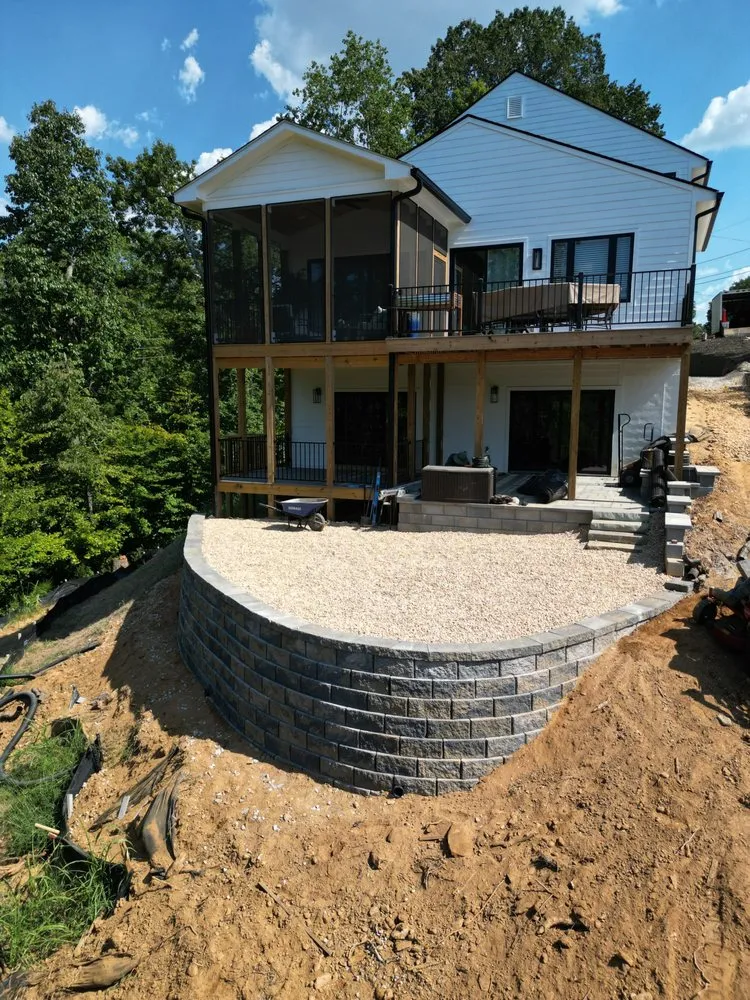 Reliable yard cleanup service for beautiful yards across Braselton, GA - R&R Landscaping