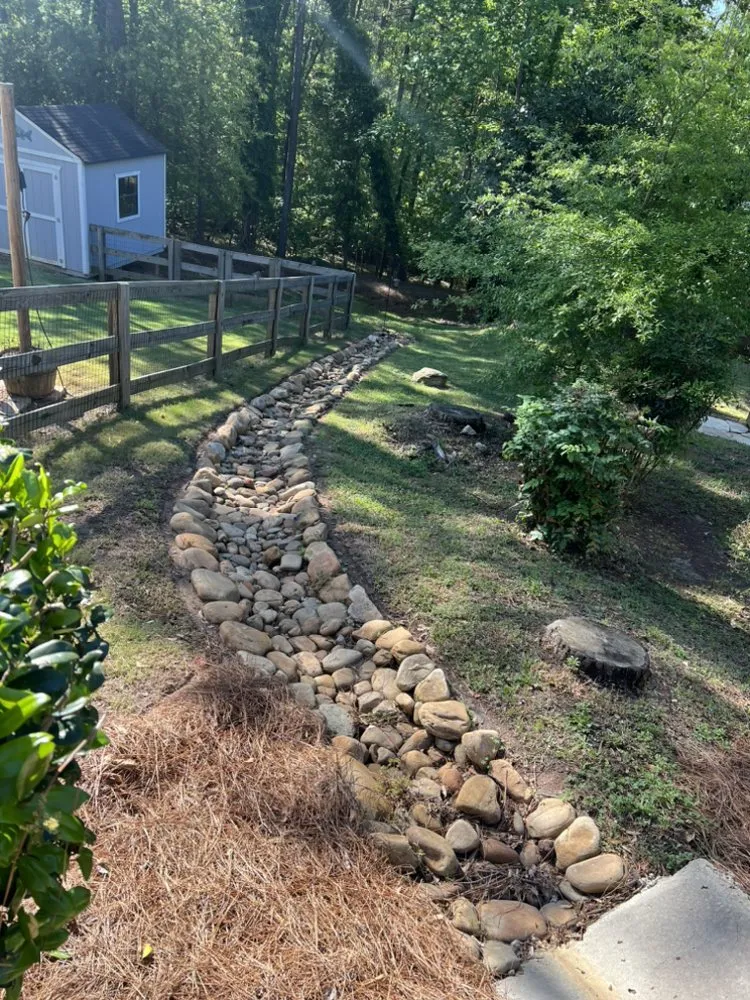 Custom lawn care service experts serving Braselton, GA - R&R Landscaping