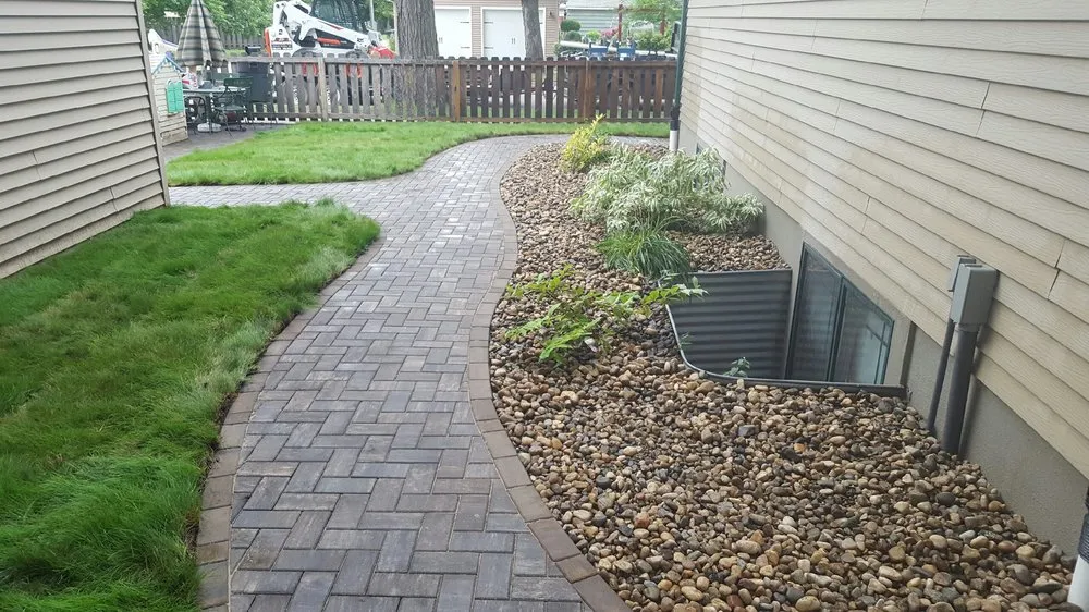 Affordable yard maintenance in Grand Forks, ND by R&R Landscaping