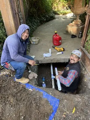 R&R Landscaping Logo