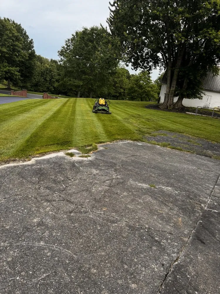 Expert residential landscaping in Delta, PA by R&R Landservice