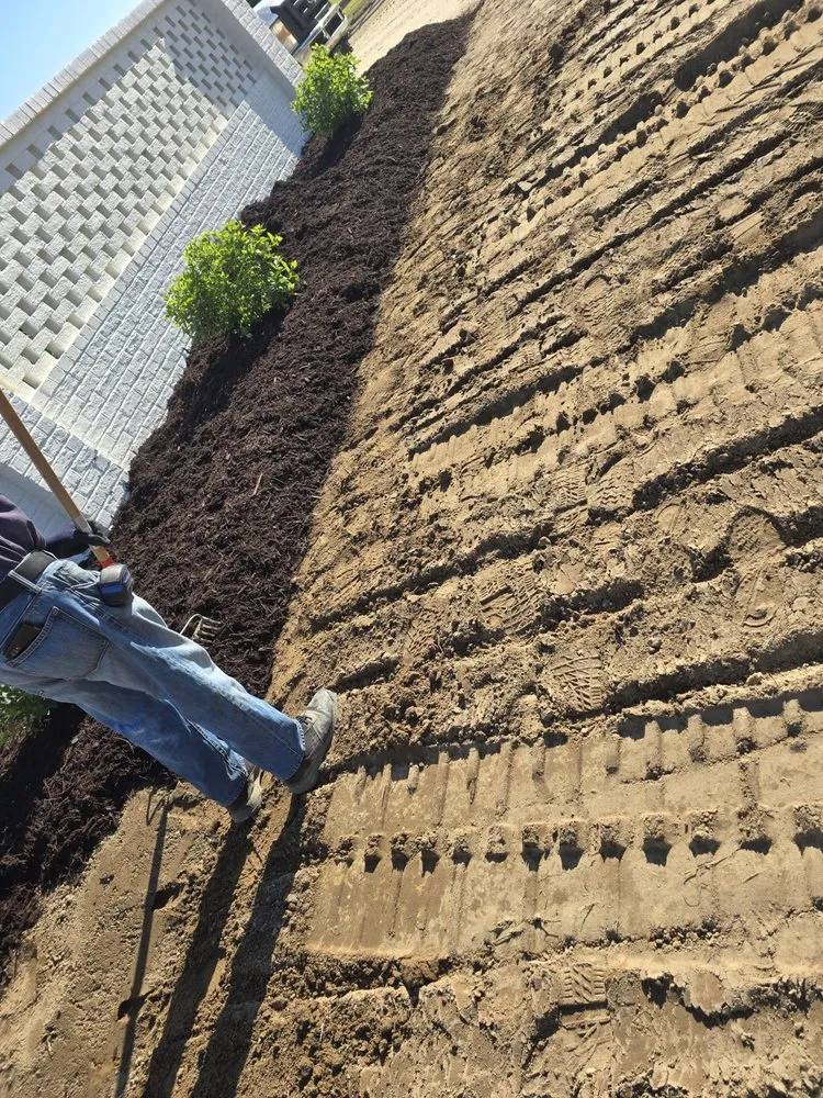 Expert lawn care service experts serving Smithfield, NC - R&R Lawn Care Service