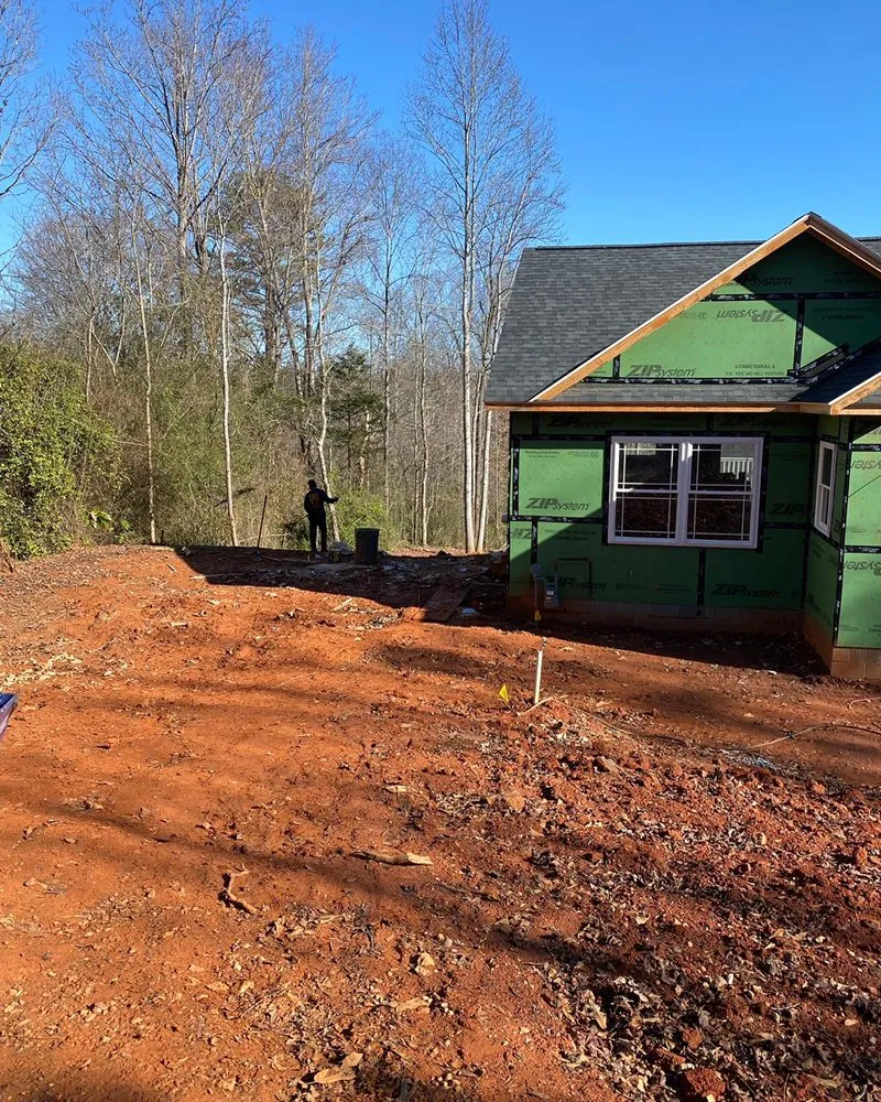 Professional yard maintenance in Easley, SC - R&R Lawn