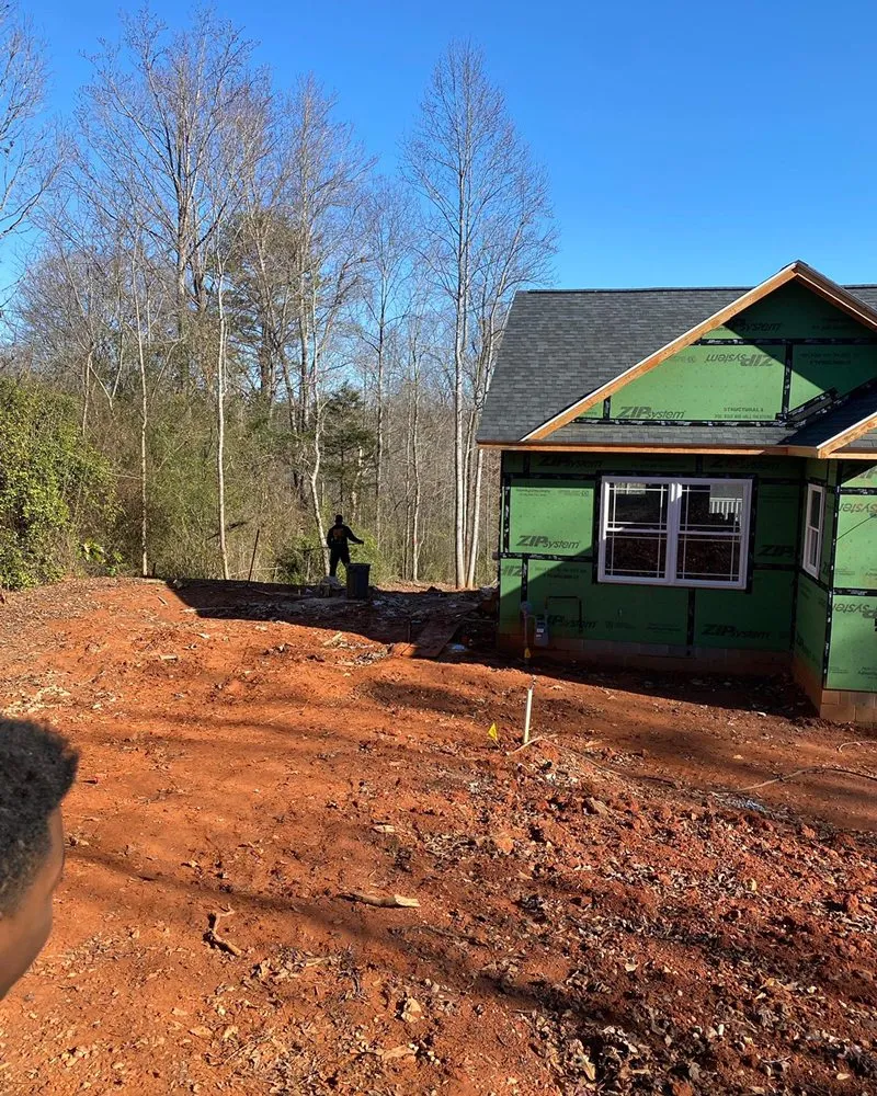 Professional yard maintenance experts serving Easley, SC - R&R Lawn