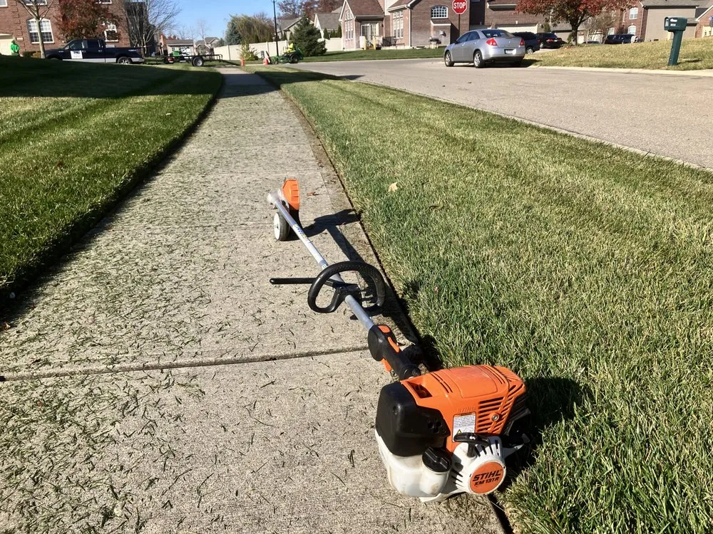 Reliable lawn care service experts serving Greenville, OH - R&R Lawn