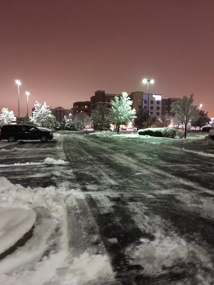 Professional lawn care service in Wheaton, IL by R&R Lawn Service