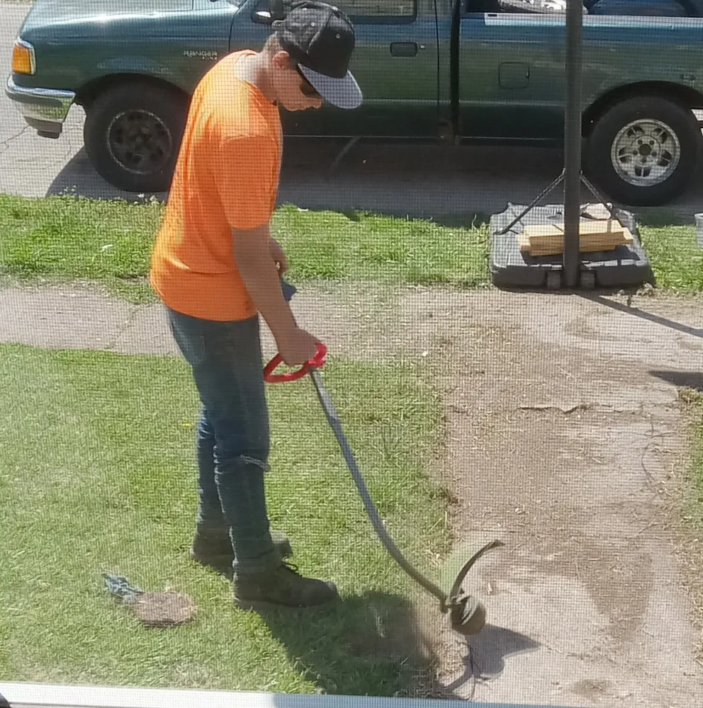 Affordable yard cleanup service in Columbus, IN - R&R Mowing and Weed Eating