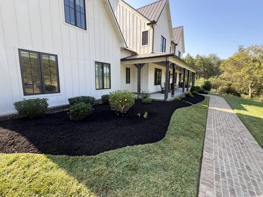 R&R TLC Landscaping Logo