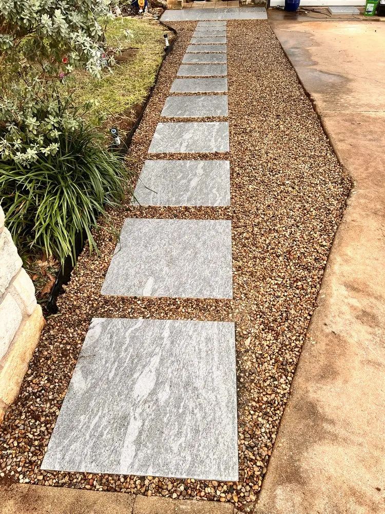 Expert garden landscaping in Pflugerville, TX by RR TreeScapes