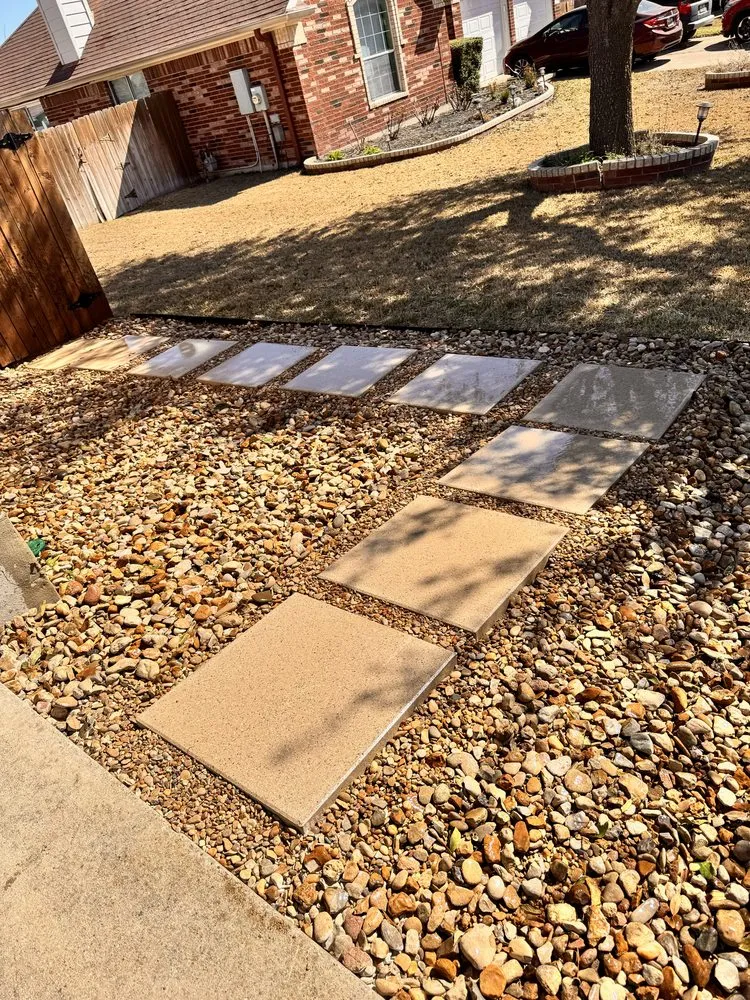 Affordable garden landscaping in Pflugerville, TX by RR TreeScapes