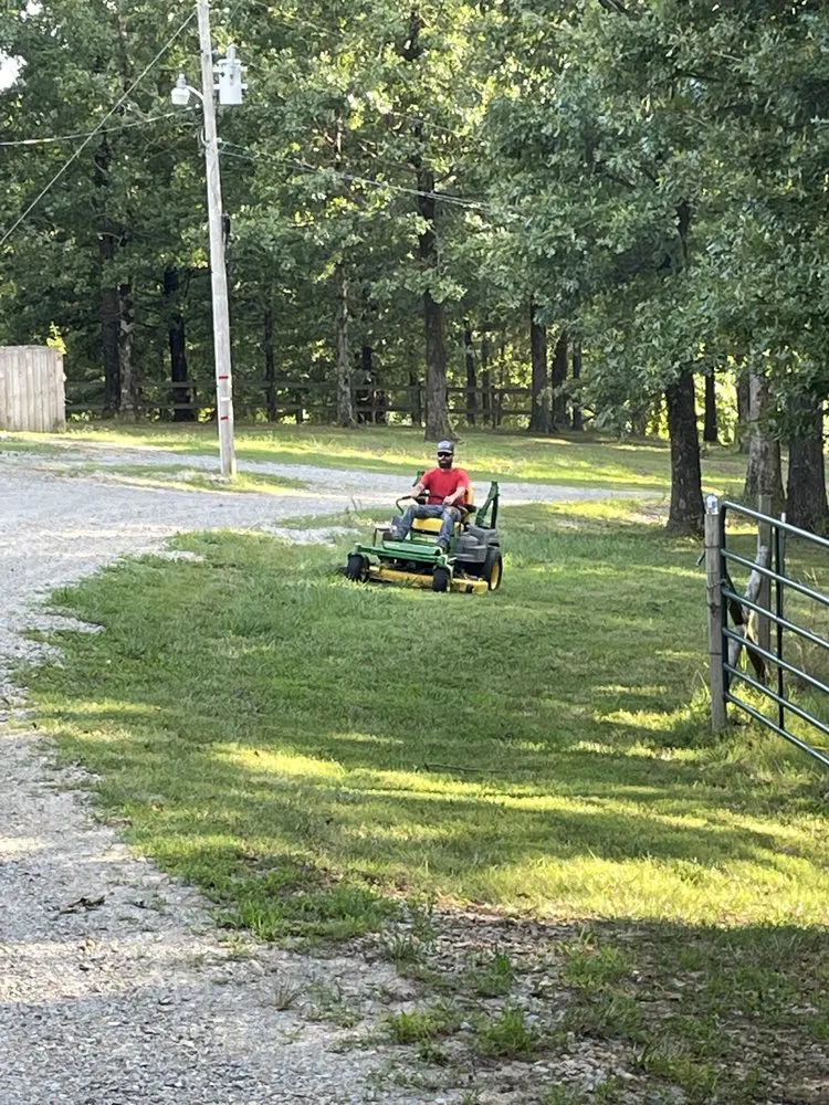 Reliable yard cleanup service in Paragould, AR by RRC Lawn Care of NEA