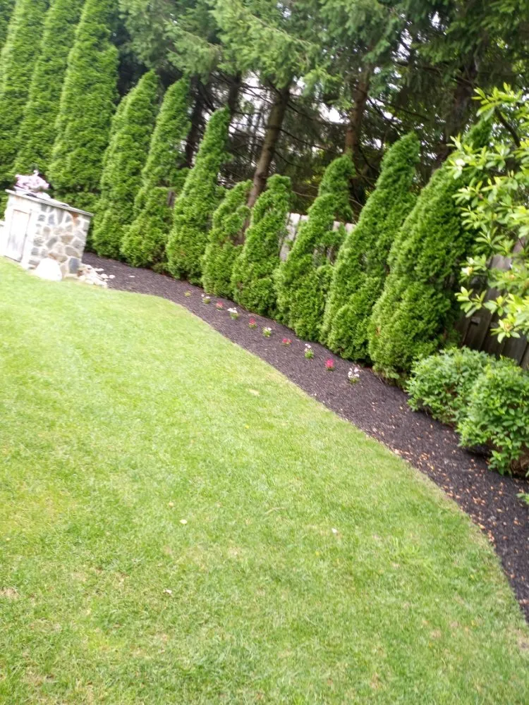Local garden landscaping experts serving Philadelphia, PA - RRH Landscaping Y Lawn Care