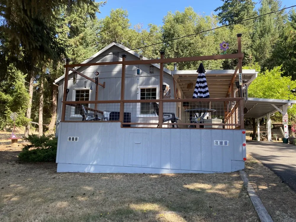 Affordable residential landscaping in Sutherlin, OR by RRM Solutions