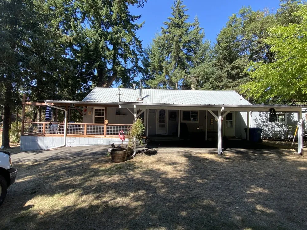 Expert yard cleanup service in Sutherlin, OR by RRM Solutions