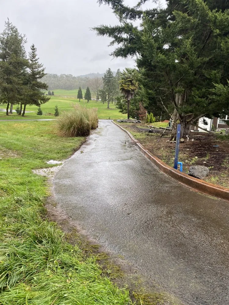 Trusted landscape installation in Sutherlin, OR - RRM Solutions