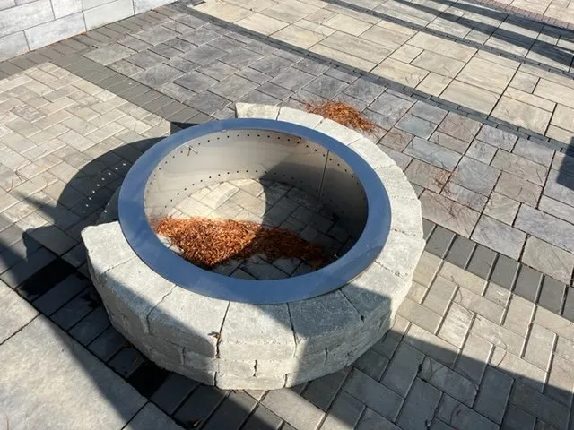 Top-rated residential landscaping for year-round maintenance across Grand Rapids, MI - RRR Lawn & Landscape/Seasonal Color