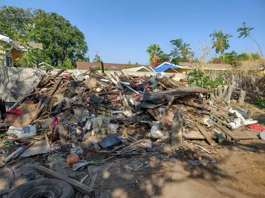 R&S Demo & Junk Removal