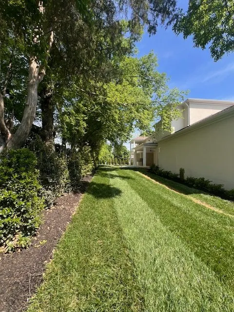 Trusted yard maintenance in Castalian Springs, TN by R&S Groundskeeping and Nursery