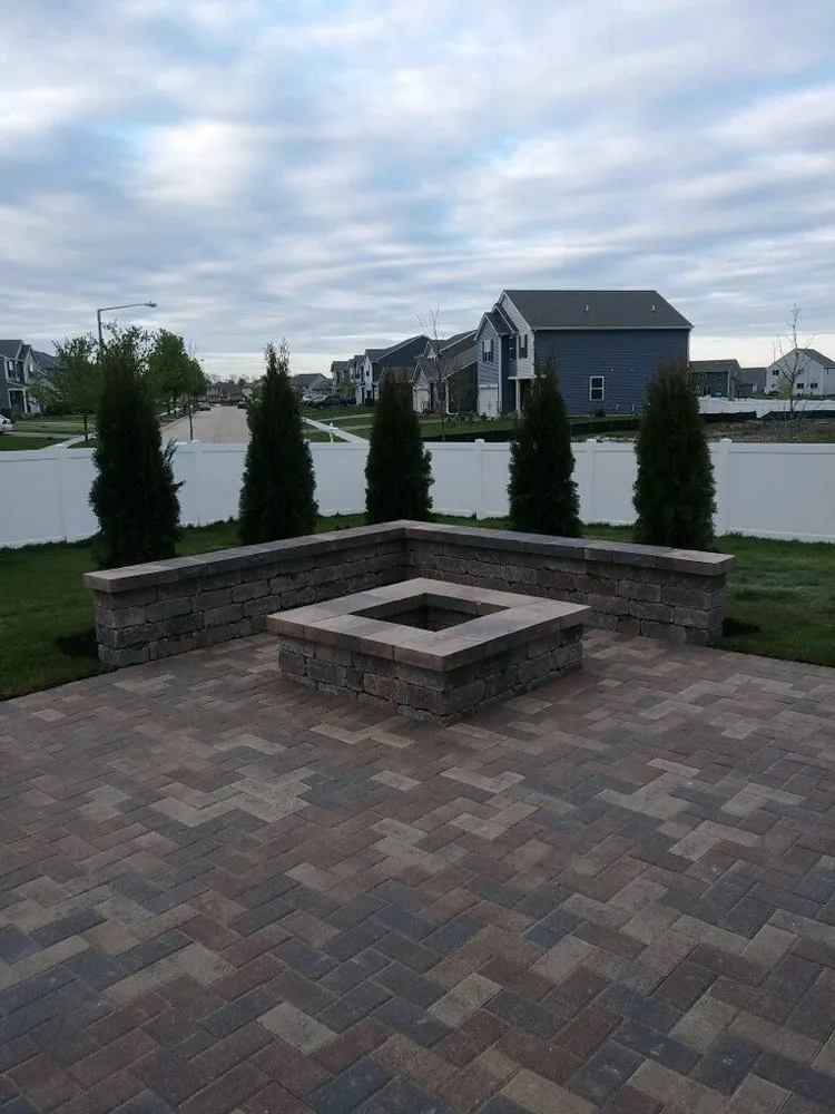 Top-rated yard cleanup service experts serving Plainfield, IL - R&S Landscaping and Nursery