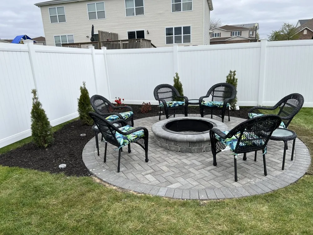 Local garden landscaping in Calumet City, IL by RS Landscaping