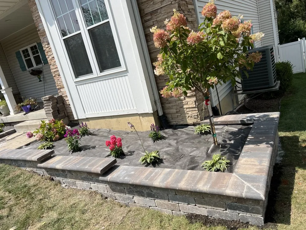 Affordable yard maintenance in Calumet City, IL by RS Landscaping