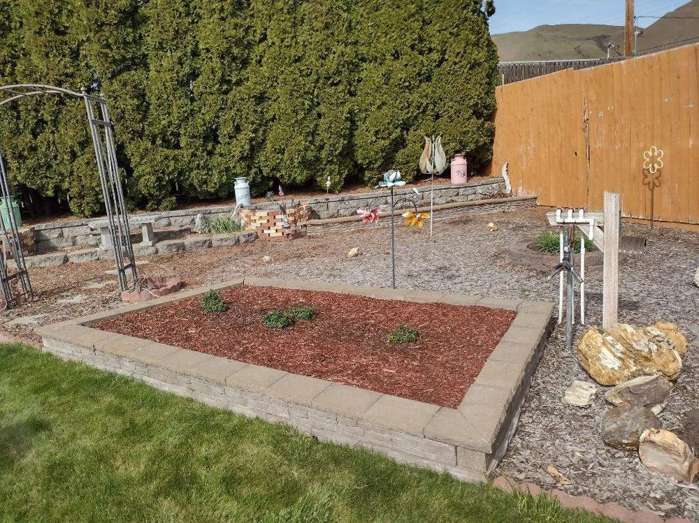 Custom yard cleanup service for year-round maintenance in White Salmon, WA by RS Landscaping
