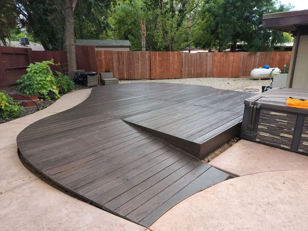 Custom garden landscaping in Eustis, FL by RS Lawn Care & Handyman Services