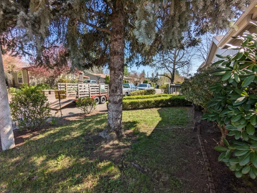 Top-rated lawn care service in Monmouth, OR - R&S Lawn Mowing & Maintenance