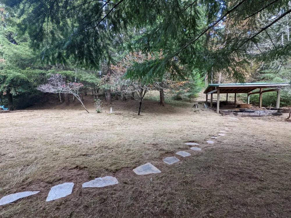 Custom garden landscaping experts serving Monmouth, OR - R&S Lawn Mowing & Maintenance