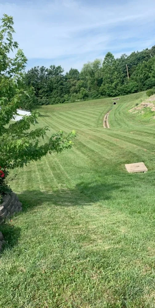 Professional outdoor landscaping in Elsberry, MO by R&S lawncare