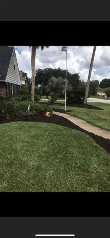 Custom landscape installation for homes across De Leon Springs, FL - RSA Landscaping and Irrigation services