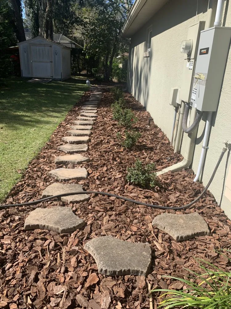 Trusted yard cleanup service experts serving De Leon Springs, FL - RSA Landscaping and Irrigation services
